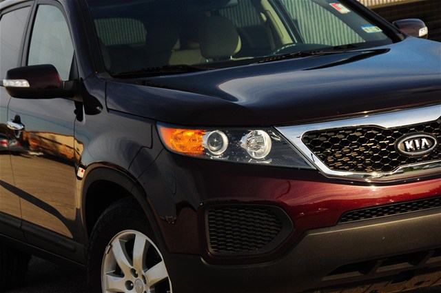 Kia Sorento 2012 photo 3