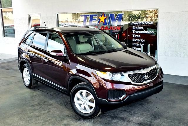 Kia Sorento 2012 photo 1