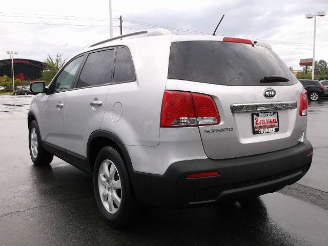 Kia Sorento 2012 photo 2