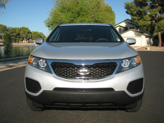 Kia Sorento 2012 photo 2