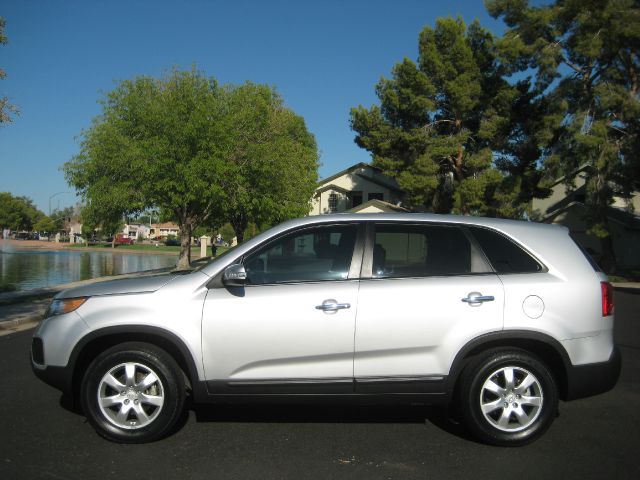 Kia Sorento 2012 photo 3