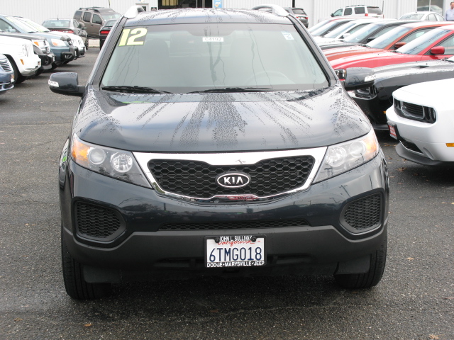 Kia Sorento 2012 photo 2