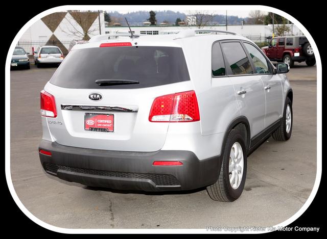 Kia Sorento 2012 photo 4
