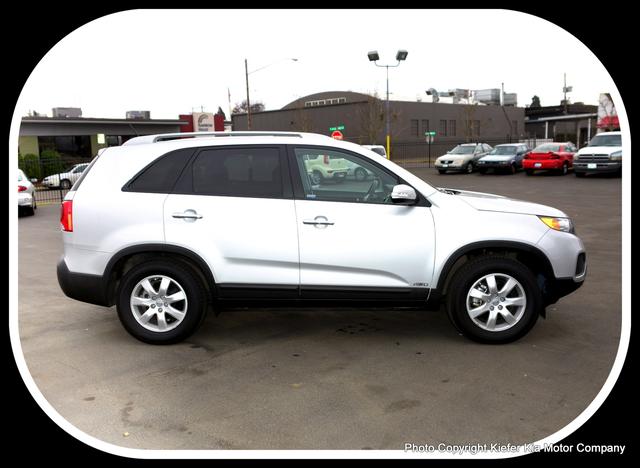Kia Sorento 2012 photo 5