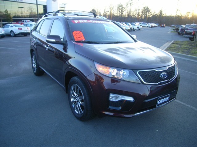 Kia Sorento 2012 photo 2