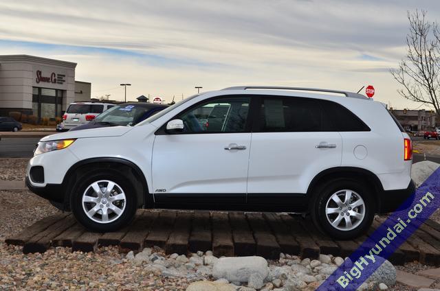Kia Sorento 2012 photo 2