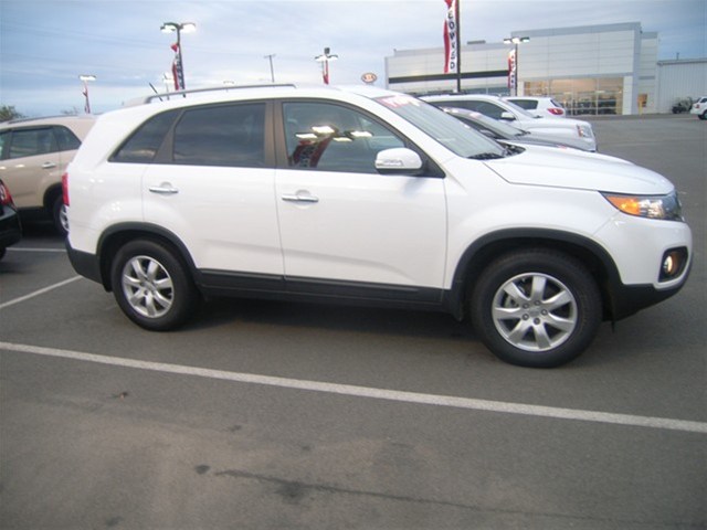 Kia Sorento 2012 photo 3
