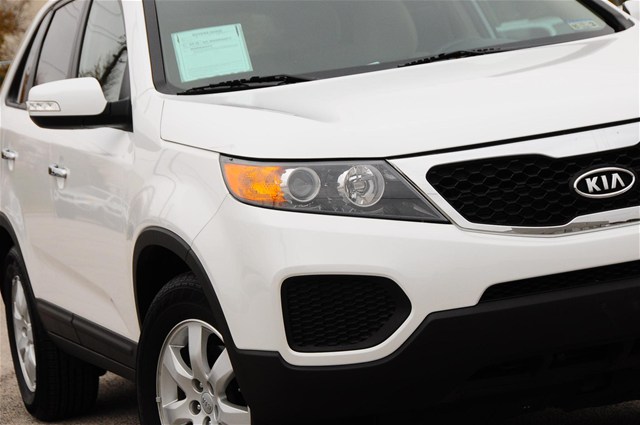 Kia Sorento 2012 photo 3