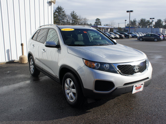 Kia Sorento 2012 photo 2