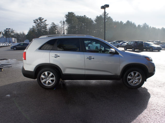 Kia Sorento 2012 photo 3