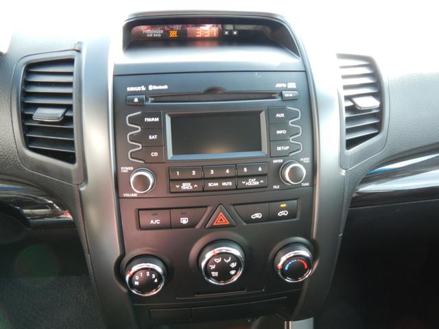 Kia Sorento 2012 photo 1
