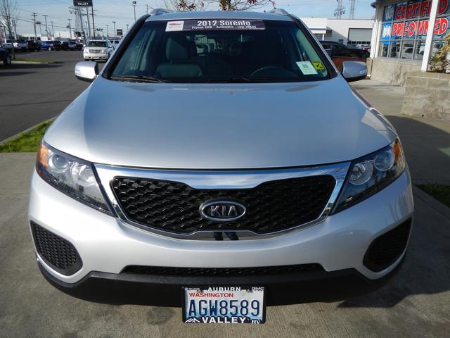 Kia Sorento 2012 photo 2