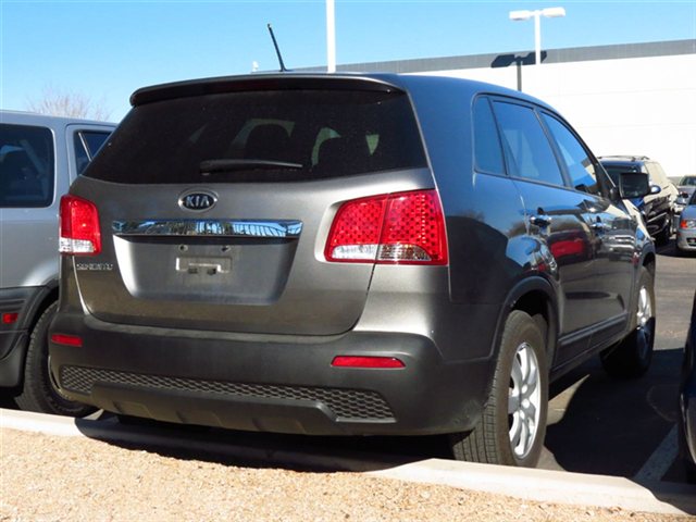 Kia Sorento 2012 photo 2