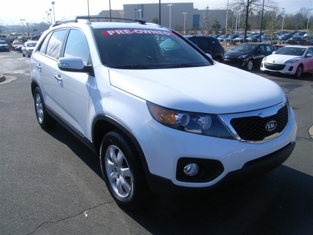 Kia Sorento 2012 photo 2