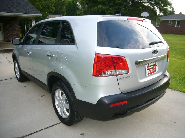 Kia Sorento 2012 photo 2
