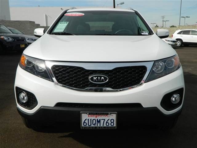Kia Sorento 2012 photo 1