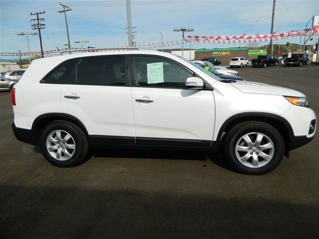 Kia Sorento 2012 photo 4