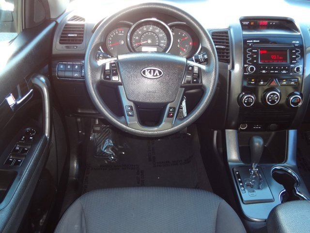 Kia Sorento 2012 photo 4