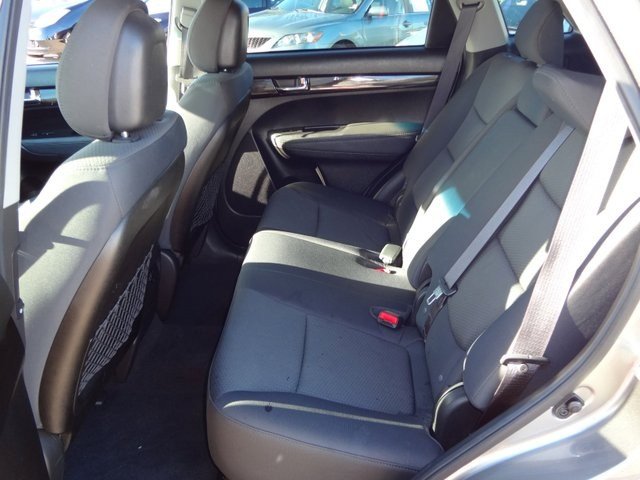 Kia Sorento 2012 photo 3