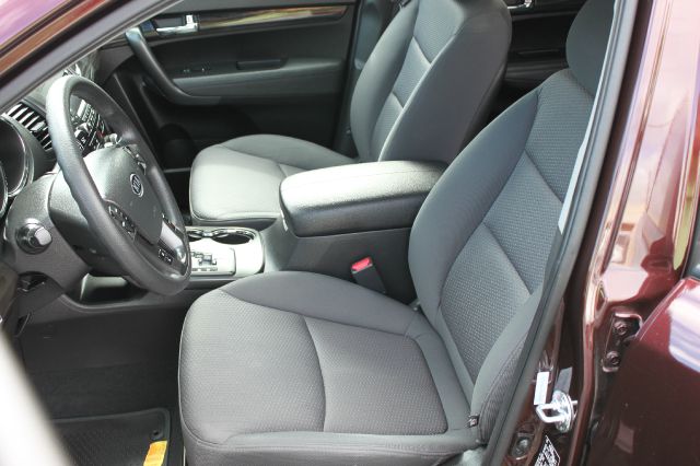 Kia Sorento 2012 photo 10