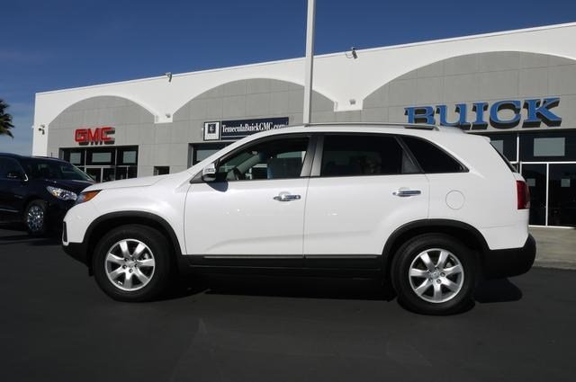 Kia Sorento 2012 photo 5