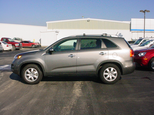 Kia Sorento GL Front-wheel Drive Unspecified