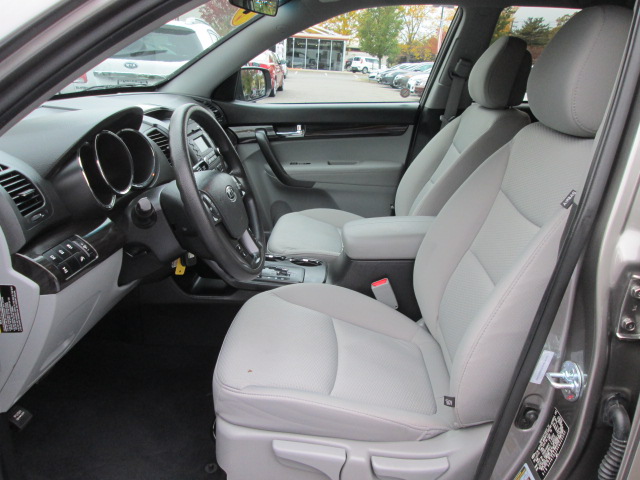 Kia Sorento 2012 photo 5