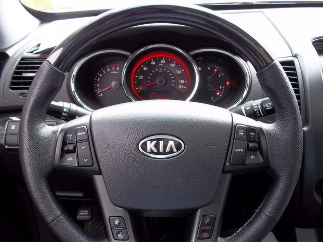 Kia Sorento 2012 photo 1