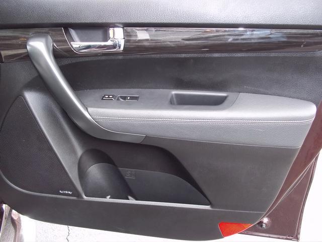 Kia Sorento 2012 photo 2