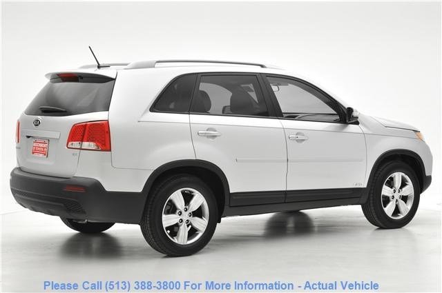 Kia Sorento 2012 photo 3