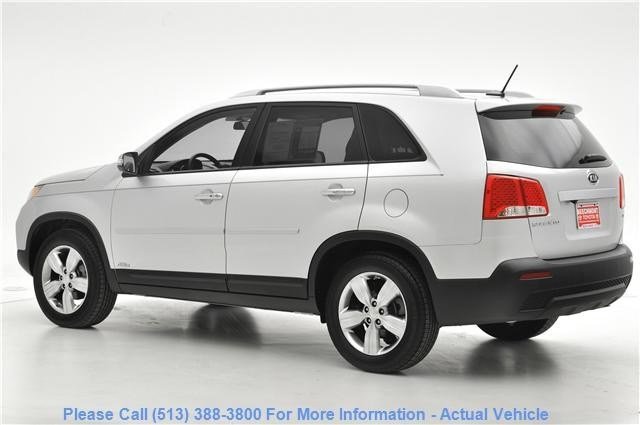 Kia Sorento 2012 photo 4