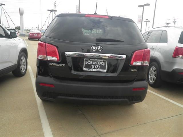 Kia Sorento 2013 photo 3