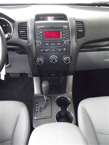 Kia Sorento 2013 photo 19