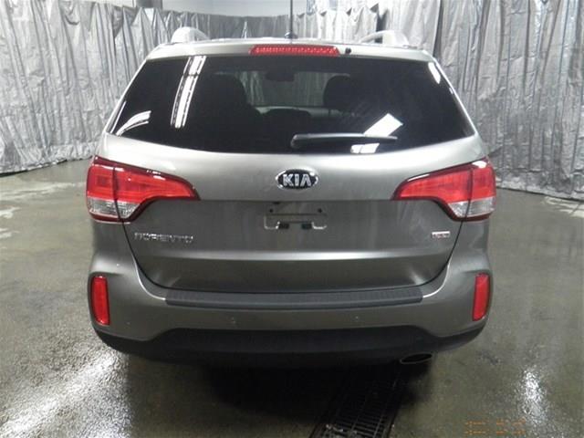 Kia Sorento 2014 photo 2