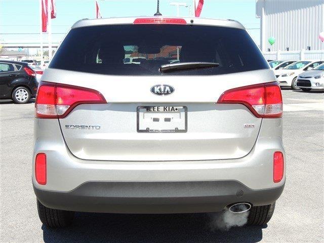 Kia Sorento 2015 photo 1