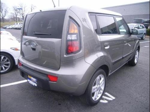 Kia Soul 2010 photo 2
