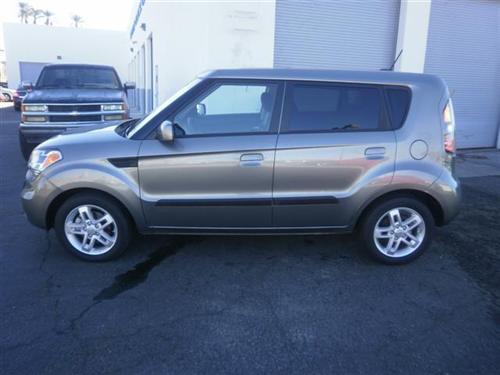 Kia Soul 2010 photo 1