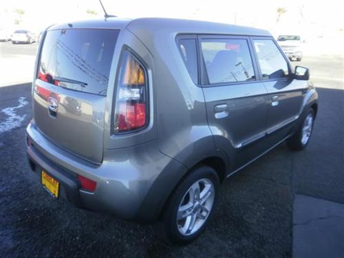 Kia Soul 2010 photo 2