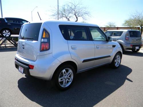 Kia Soul 2010 photo 2