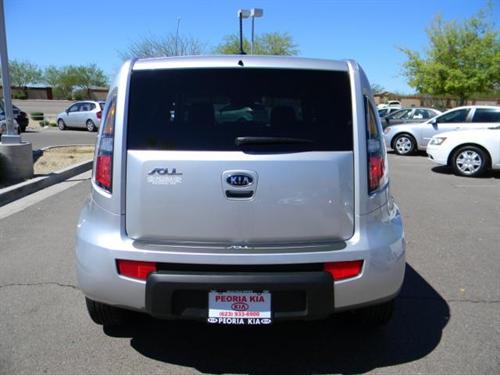 Kia Soul 2010 photo 1