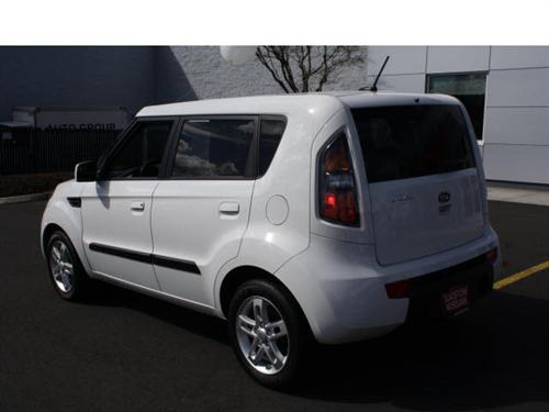 Kia Soul 2010 photo 1
