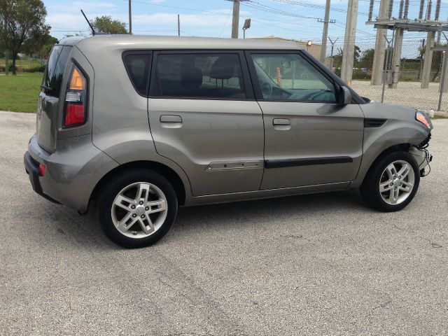 Kia Soul GSX SUV
