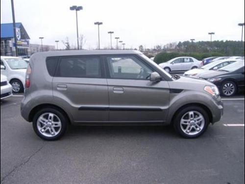 Kia Soul 2010 photo 2