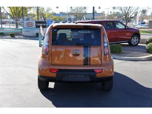 Kia Soul 2010 photo 1