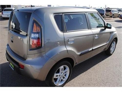 Kia Soul 2010 photo 2