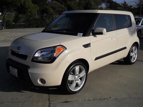 Kia Soul 2010 photo 1