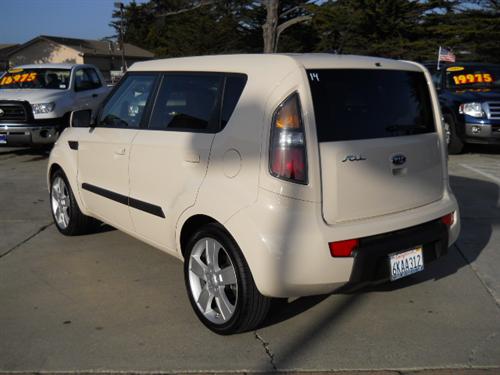 Kia Soul 2010 photo 2
