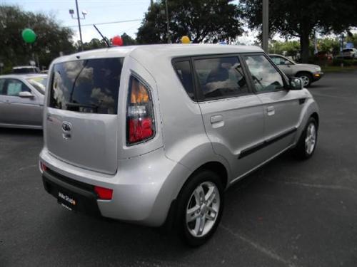Kia Soul 2010 photo 2