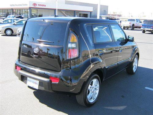 Kia Soul 2010 photo 2