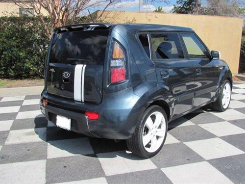 Kia Soul 2010 photo 2